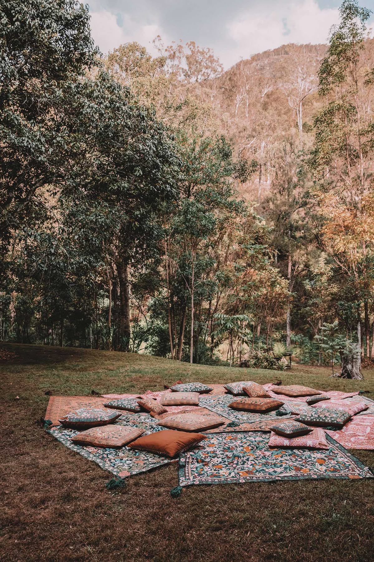 Stylized team collaboration scene